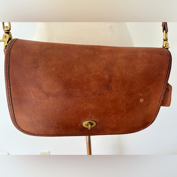 Coach Vintage Pocket Purse 9755 British Tan Leather Crossbody - Picture 4 of 13